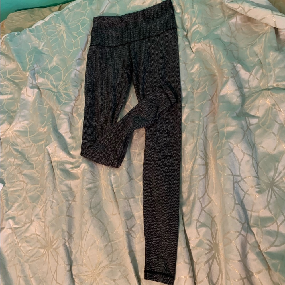 Lululemon Chevron High Rise Pant